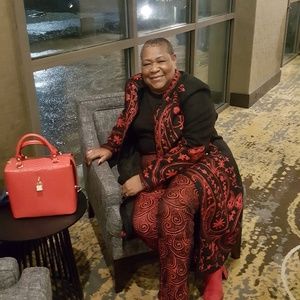 Meet your Posher, Annette